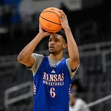 Former Alabama and Kansas Transfer to Visit Kentucky: A Promising Addition on the Horizon?