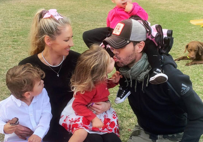 Anna Kournikova Seen With Enrique Iglesias Months After Wheelchair Concern