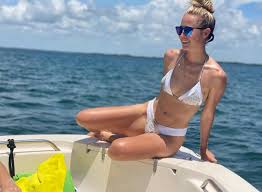Nelly Korda Posts Bikini Selfie, Deletes It Within Minutes – But Not Before Fans Screenshot What They Spotted in the Background